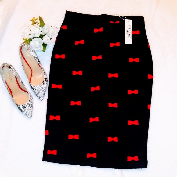 Last 1!β³2xHPπBoutique Pencil Skirt Red Bow - Picture 6 of 8